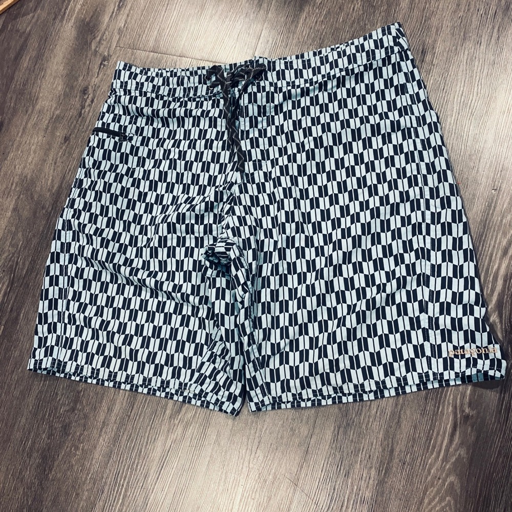 Patagonia Mens 34 Blue Geometric Chevron Print Board Shorts Swim Trunks 9 Inseam